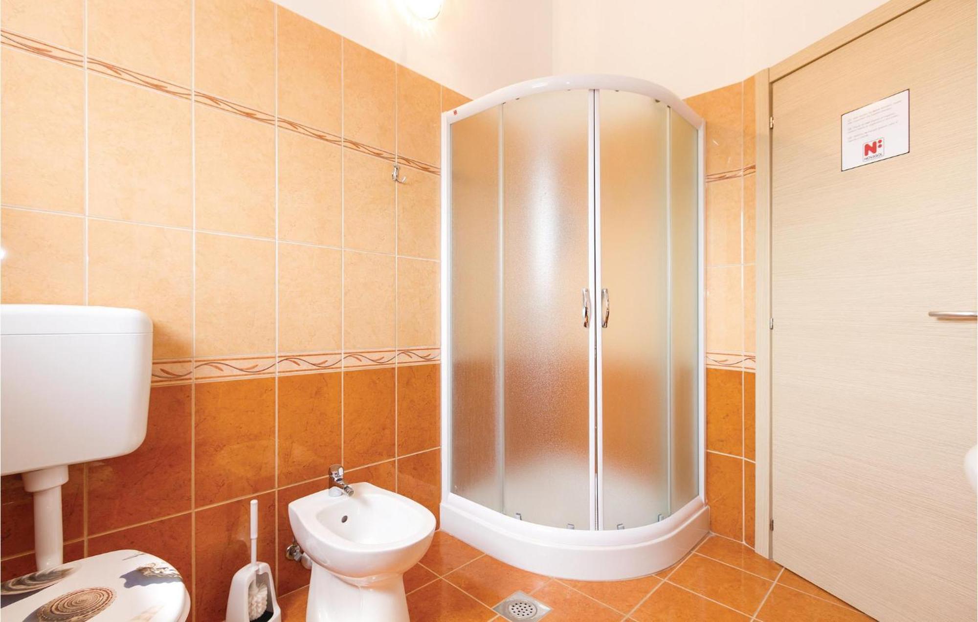 Stunning Home In Betiga With Wifi Barbariga Exterior foto
