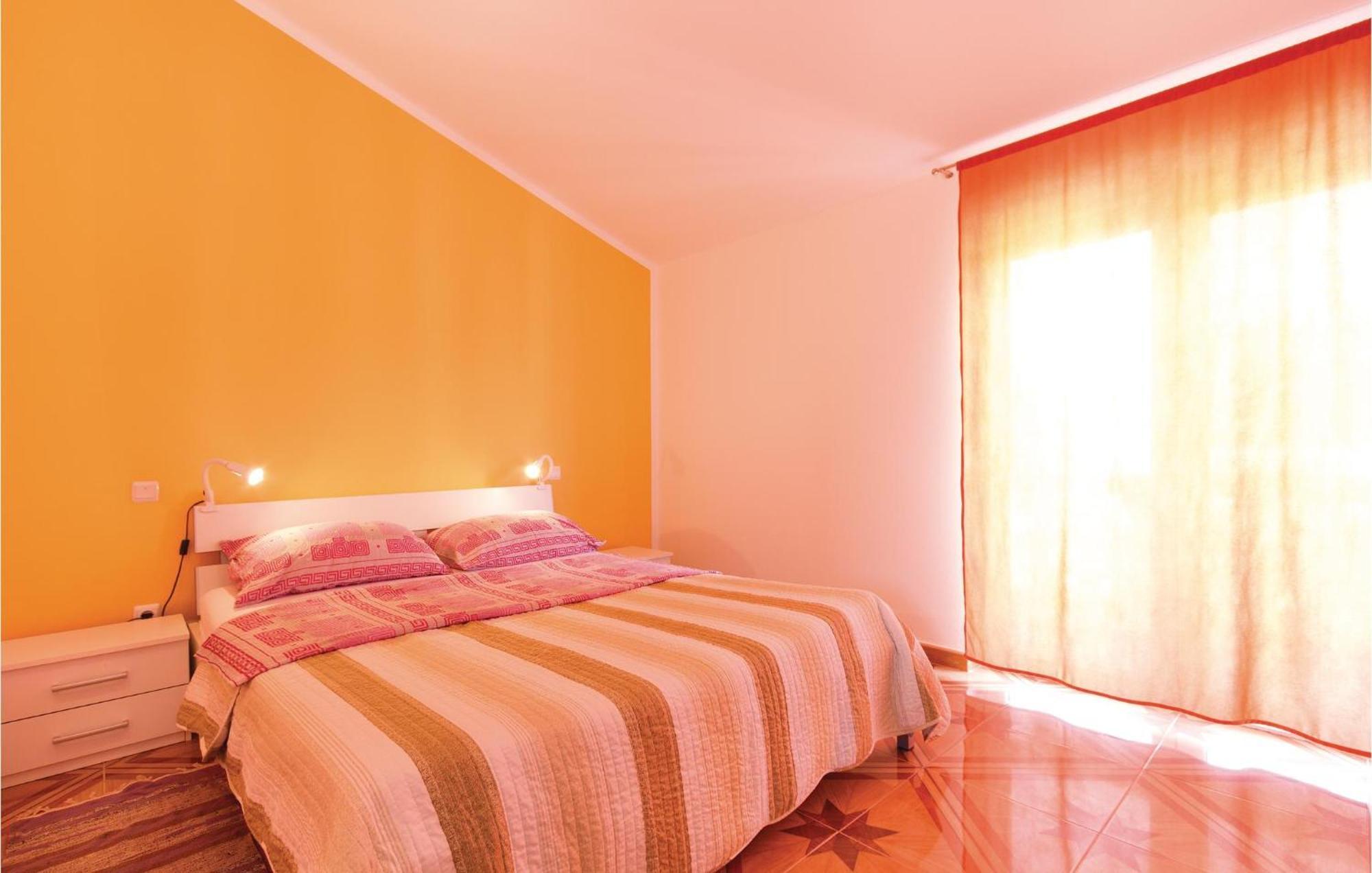 Stunning Home In Betiga With Wifi Barbariga Exterior foto