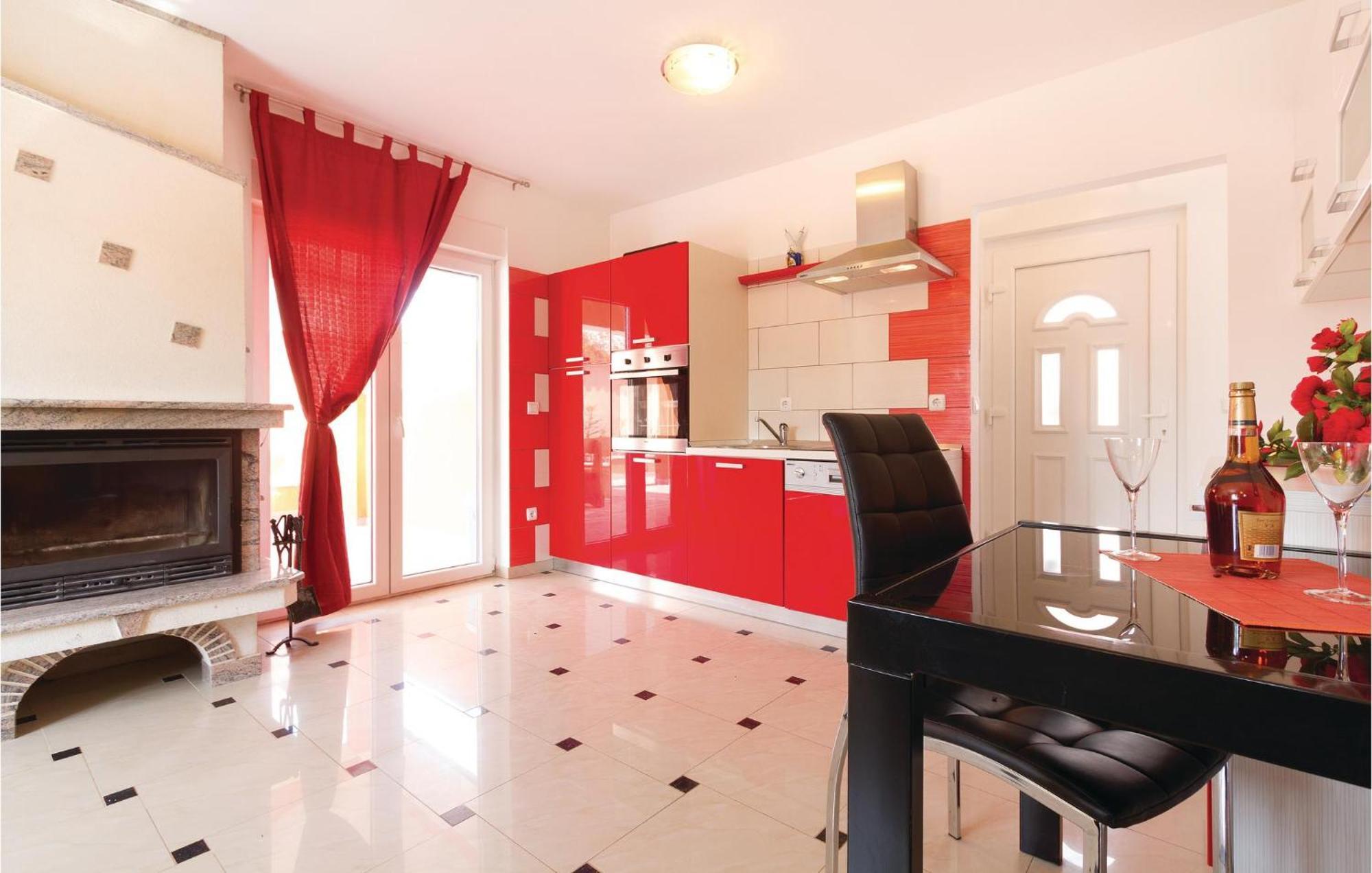 Stunning Home In Betiga With Wifi Barbariga Exterior foto